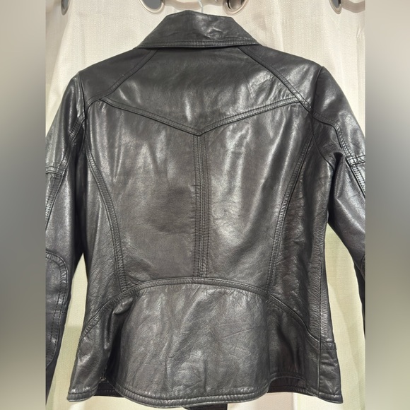 Vintage 90s/2000’s Guess Women's Black 100% Leather Motorcycle Jacket - Picture 10 of 11